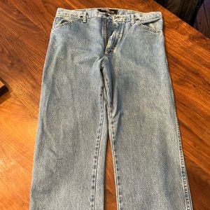 Wrangler George strait collection jeans. Cowboy cut. 33x34. Light wash.